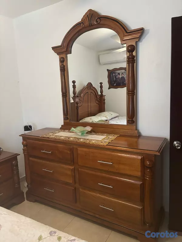 muebles y colchones - juego de cama full roble dos mesas gabetero. y cama   no colchones  3