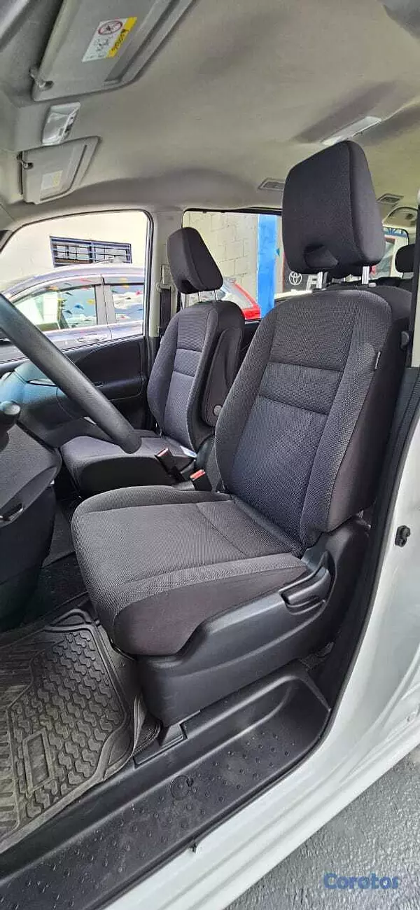 jeepetas y camionetas - NISSAN SERENA  5
