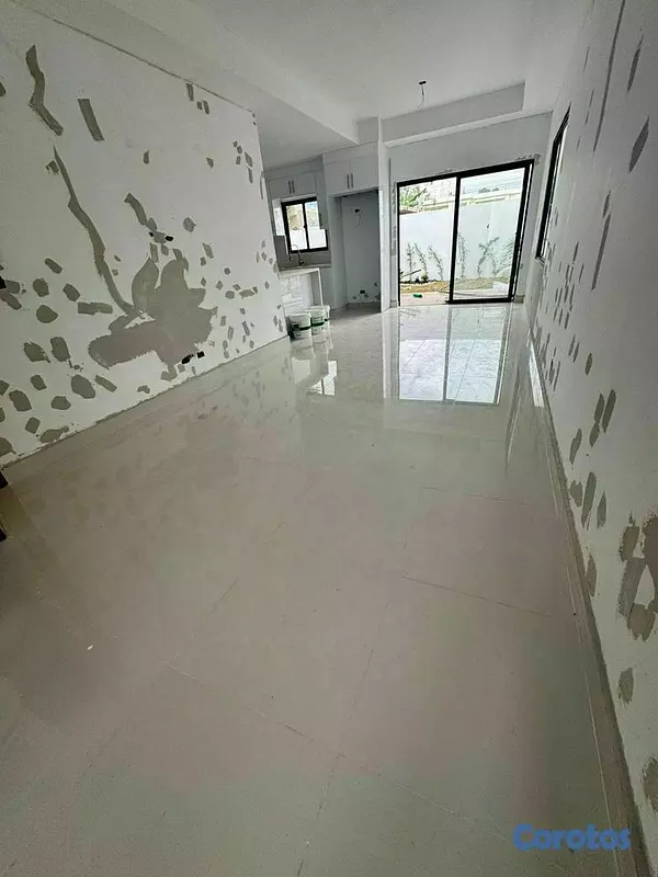 casas - Casa en venta en la autopista de San Isidro  6