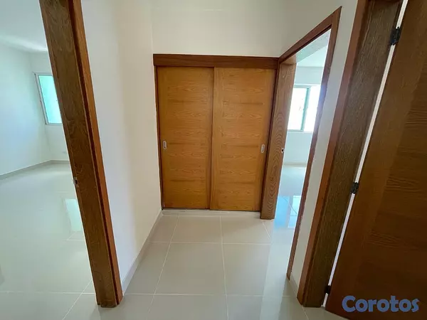 apartamentos - vendo apartamento en el millón de oportunidad piso 4 tres hab con su baño dos P 16