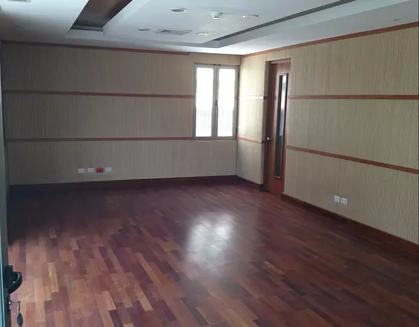 oficinas y locales comerciales - Alquilo Edificio corporativo 5 niveles en piantini
 3