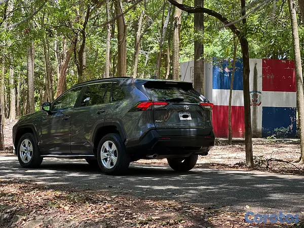 jeepetas y camionetas - Toyota RAV4 XLE 2022 13
