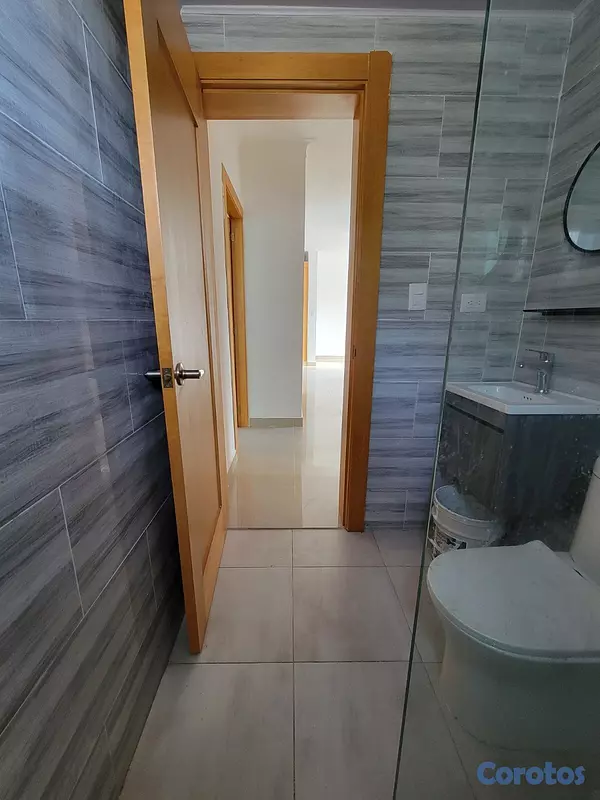 apartamentos - Se Vende Apartamento en Santiago 3 Hab. 5