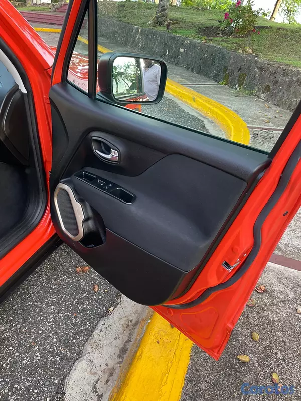 jeepetas y camionetas - Jeep Renegade Sport 2017, 4X4 impecable 7