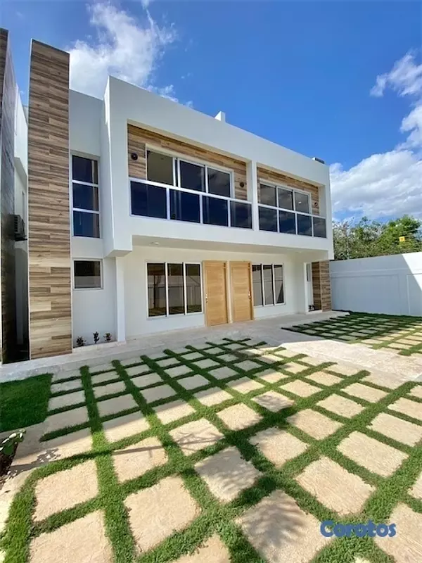 casas vacacionales y villas - Venta de villas tipo townhouse en Juan dolio a 5 minutos de la playa  1