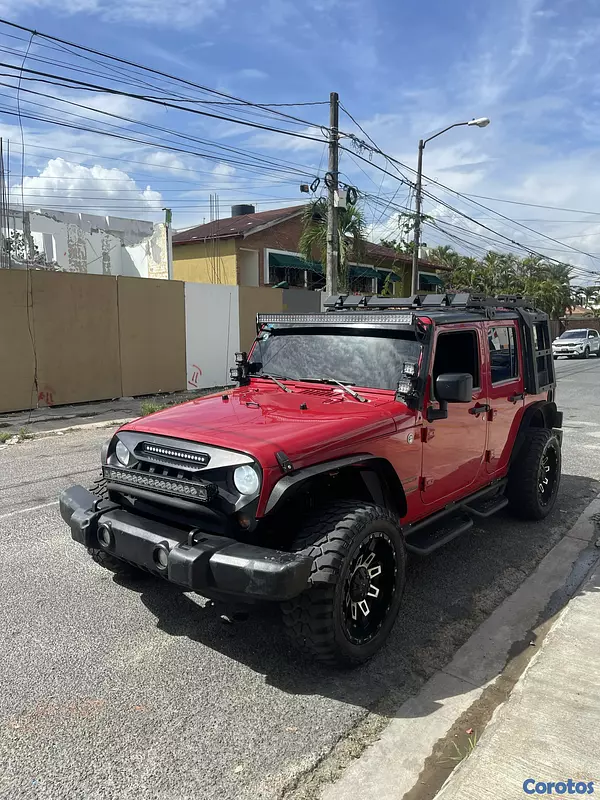 jeepetas y camionetas - se vende jeep wrangler 2014 como nuevo  9