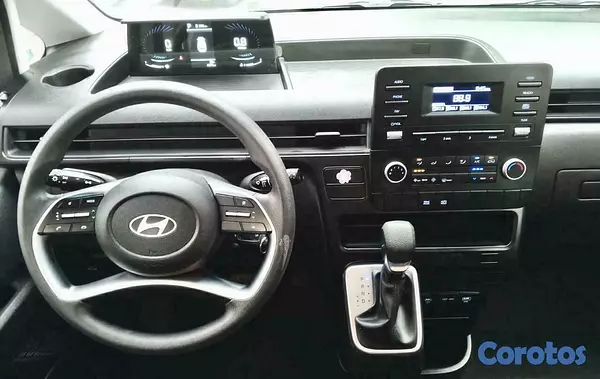 jeepetas y camionetas - Hyundai Staria (autobús nuevo) 2025 3