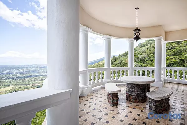 casas vacacionales y villas - Palacio Italiano en las montañas de Jarabacoa 2