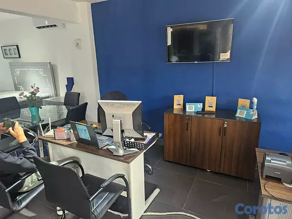 oficinas y locales comerciales - Jacobo MajlutaLocal Comercial 10