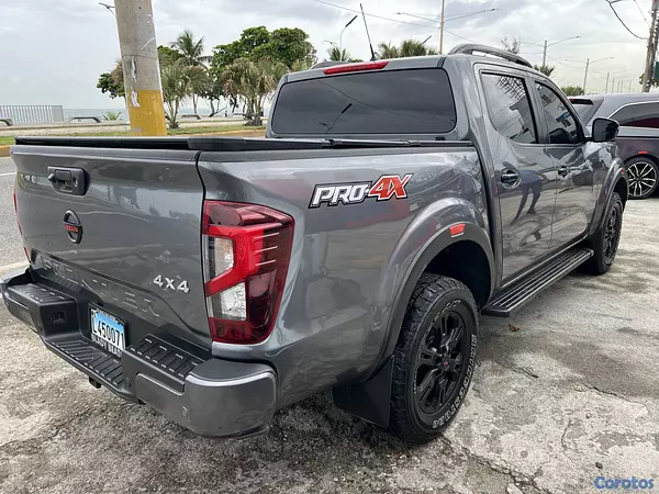 jeepetas y camionetas - Nissan Frontier Pro-4X 2023 4