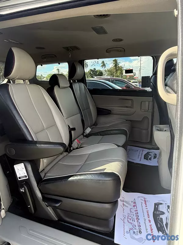 jeepetas y camionetas - Kia Sedona EX 2021
 9