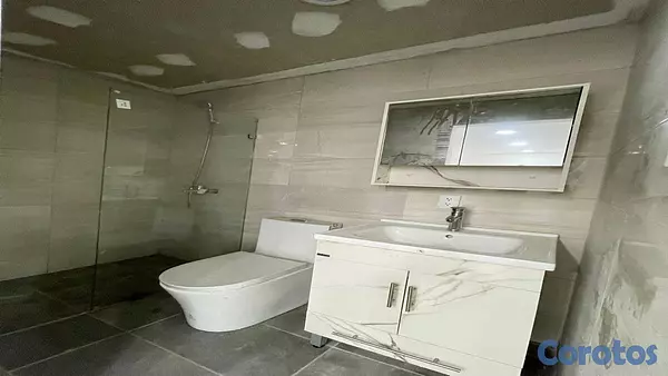 casas - Vendo Casa en la Av. Independencia 9
