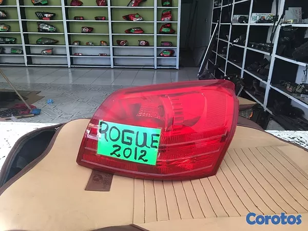 otros vehiculos - Vendo Luces traseras Para Nissan Rogue 2012 1