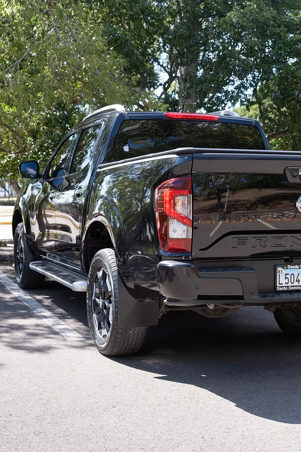 jeepetas y camionetas - Nissan frontier 2024 7