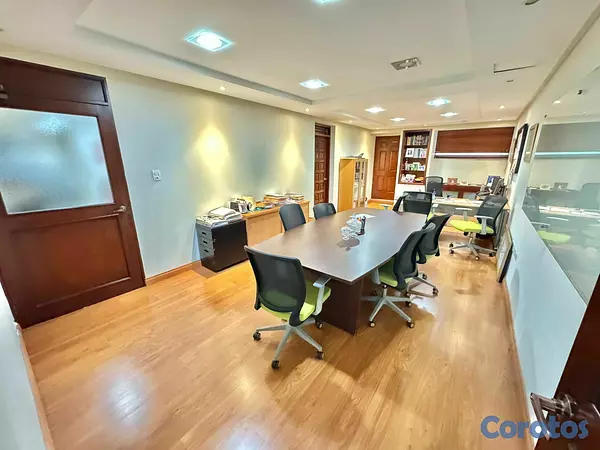 oficinas y locales comerciales - Edificio en Venta- El Vergel 2