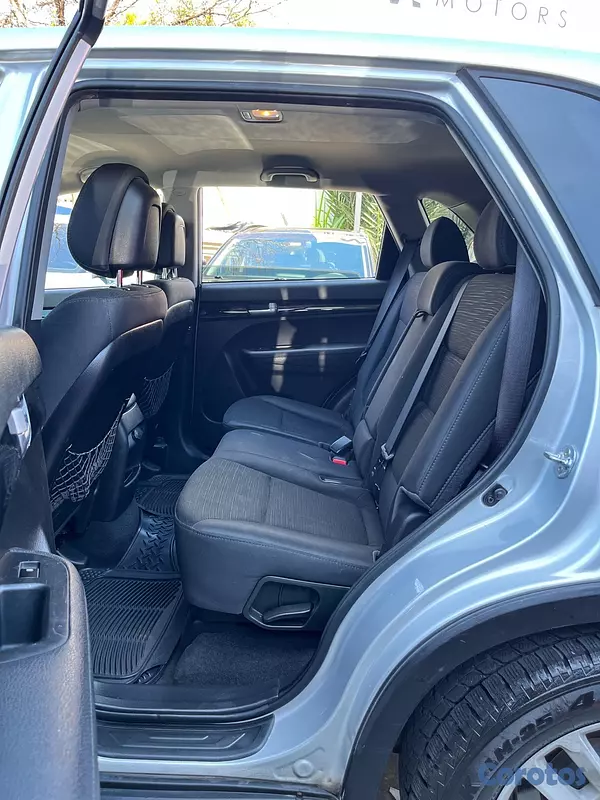 jeepetas y camionetas - Kia Sorento LX 2014
 5