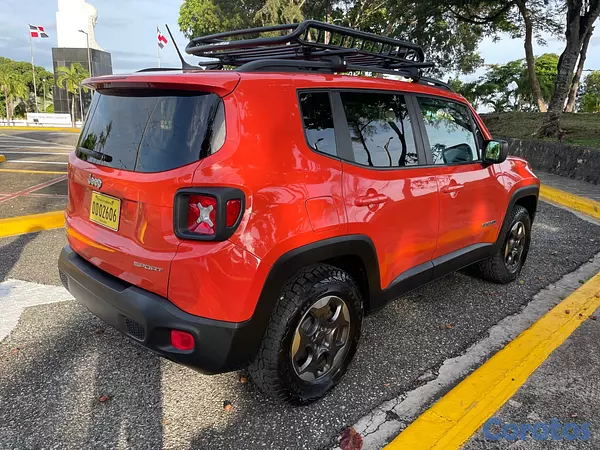 jeepetas y camionetas - Jeep Renegade Sport 2017, 4X4 impecable 8