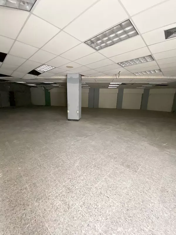 oficinas y locales comerciales - Local en primer nivel 2