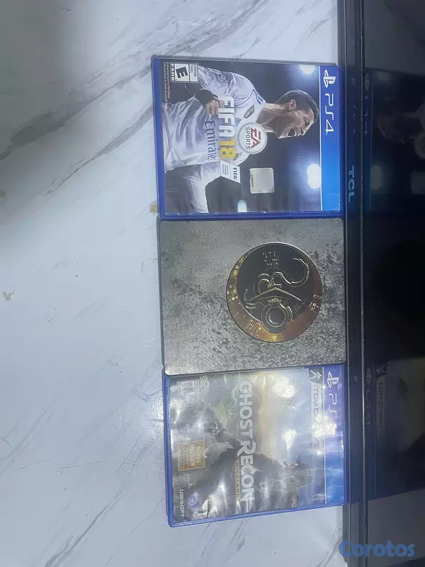consolas y videojuegos - Ps4 Pro de 874.8 GB + 2 Mandos + 11 Juegos Físicos + 31 Juegos Digotales 3