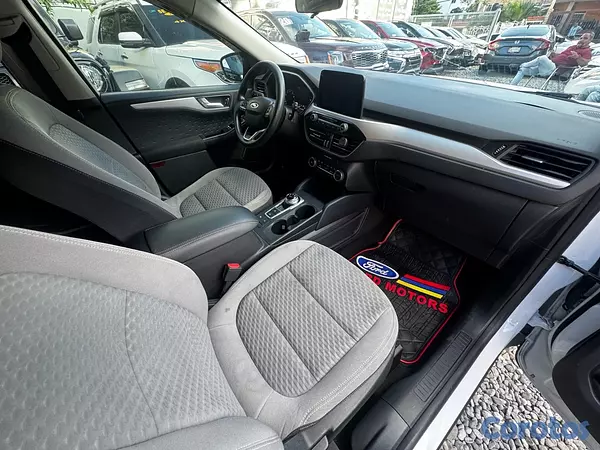 jeepetas y camionetas - Ford escape SE 2020 7