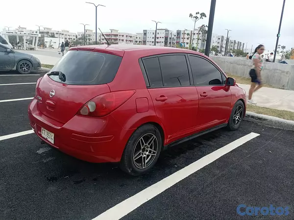 carros - NISSAN Versa 15