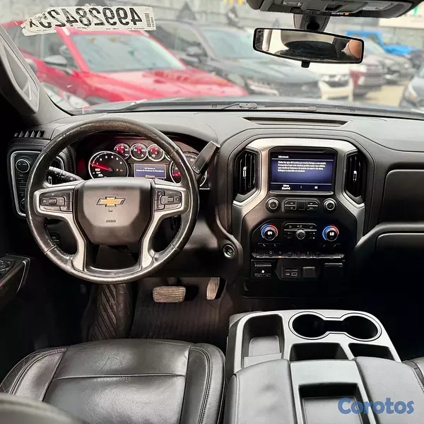 jeepetas y camionetas - CHEVROLET SILVERADO HIGH COUNTRY DURAMAX 1500 LT Z 8