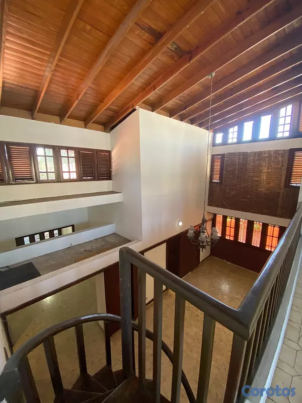 casas - Casa de 5 Habitaciones en la Castellana, DN. 10