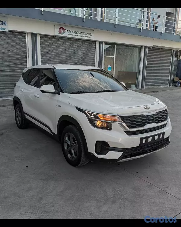 jeepetas y camionetas - KIA SELTOS 2022 BLANCO DIESEL 12
