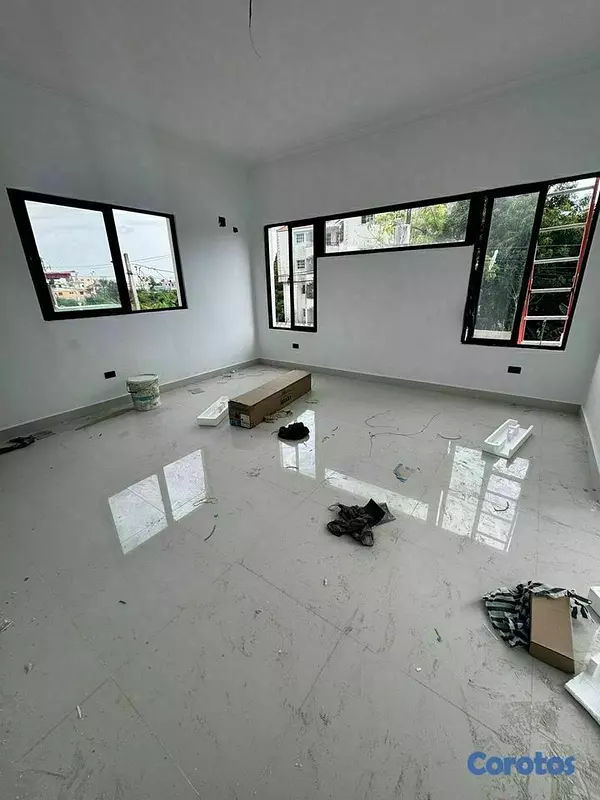 casas - Casa en venta en la autopista de San Isidro  5