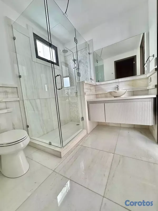 apartamentos - vendo avenida anacaona piso 19 tres habitaciones con su baño tres parqueos balcó 9