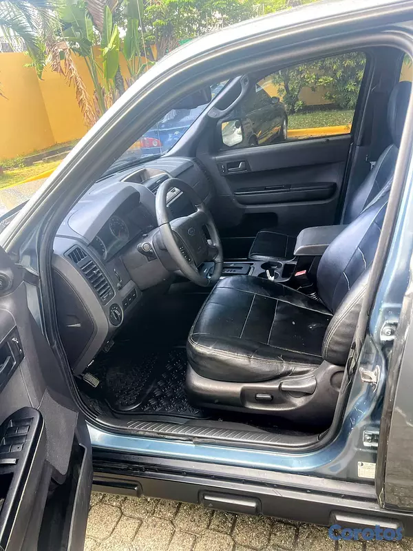 jeepetas y camionetas - Ford Escape 2012 8