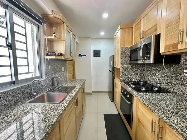 apartamentos - Vendo apartamento en Av. Independencia  7