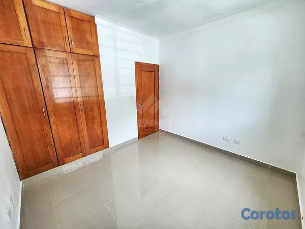 apartamentos - APARTAMENTO CON PATIO Y PLANTA FULL PROXIMO QUINTA 4
