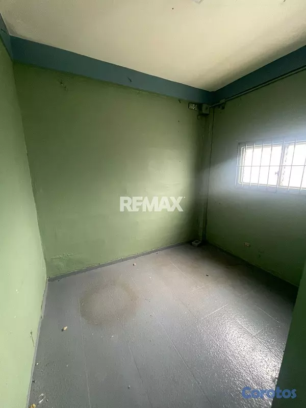oficinas y locales comerciales - Nave Industrial en PANTOJA SANTO DOMINGO OESTE 4
