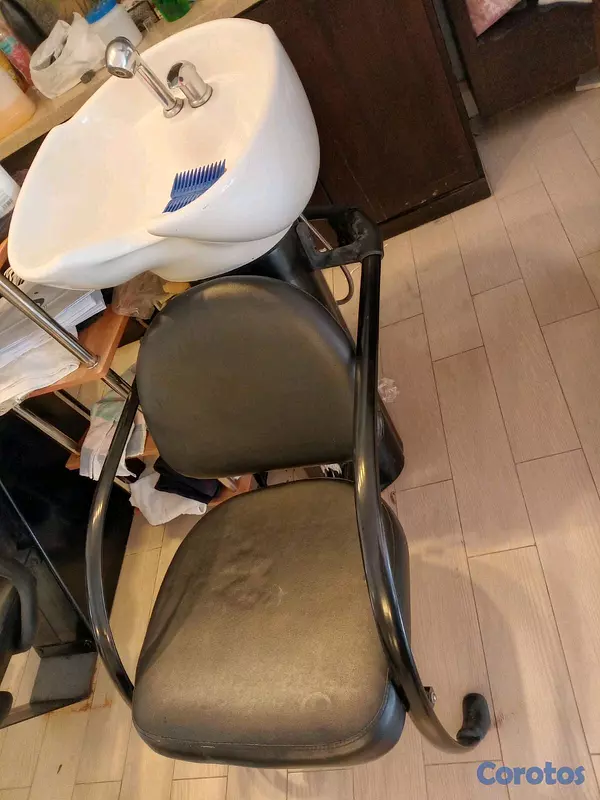 negocios en venta - SALÓN EN LIQUIDACIÓN, VENDEMOS TODO, Lavapelo, secador aéreo, vitrinas, Sillón  9