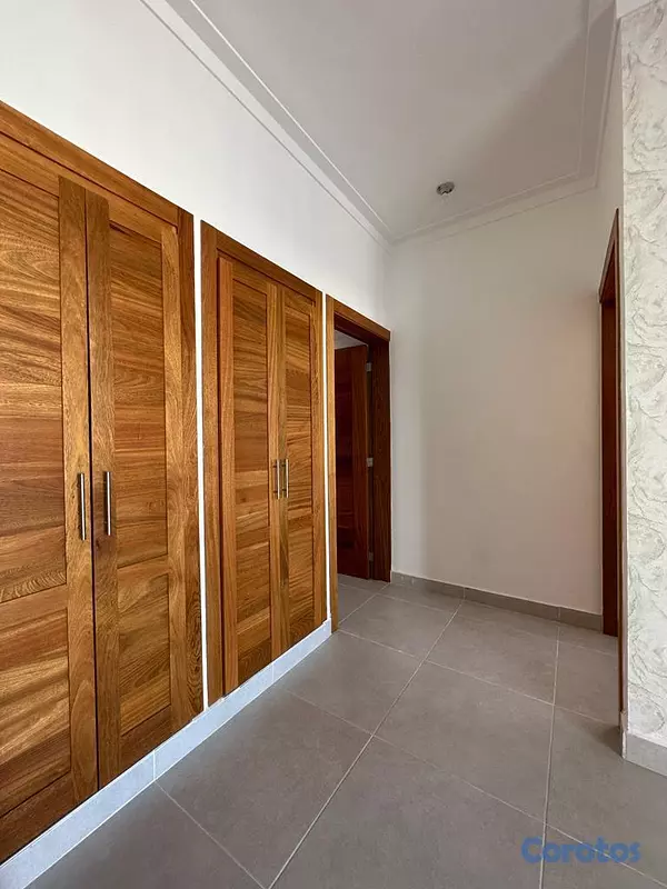 apartamentos -  Apartamento en Alquiler con la línea blanca- Urb. 8