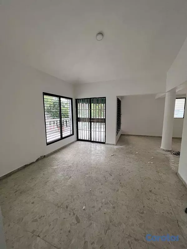 casas - Casa de Dos Niveles en Villa Marina  7
