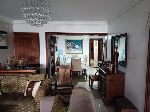 apartamentos - vendo Apartamento Amplio en Magnifica torre en Mirador Norte.
precio225,000 USD
 8