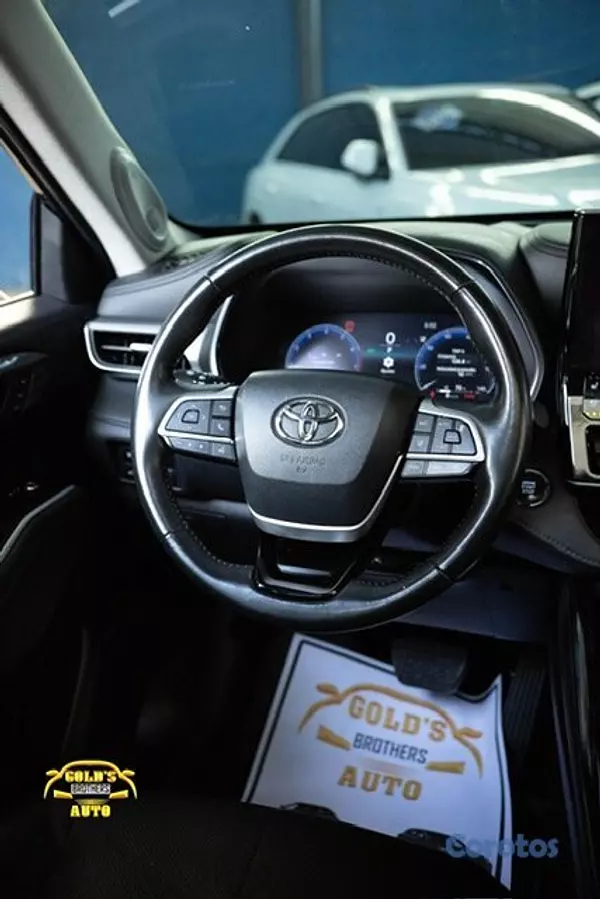 jeepetas y camionetas - Toyota Highlander Platinum 2023 Clean Carfax 10