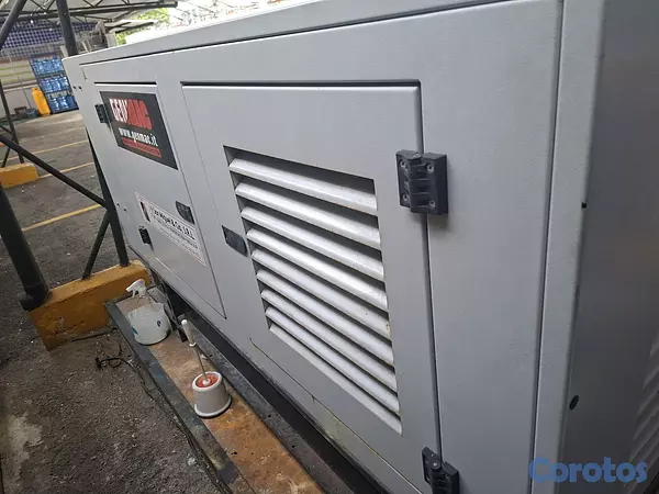 plantas e inversores - Planta Eléctrica GENMAC 44kW / 55kVA - Solo 408 Horas (Como Nueva) 6