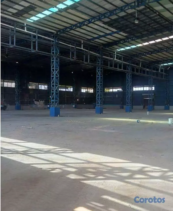 otros inmuebles - Alquilo Nave industrial en Autopista Las Américas 2