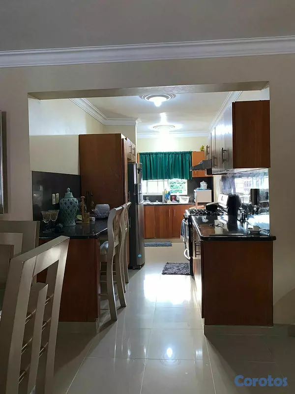 apartamentos - Vendo en Apartamento Vista Hermosa con 2 parqueos 2