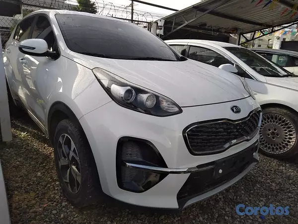 jeepetas y camionetas - KIA SPORTAGE 2019 BLANCOUS$19,000 ( RD$930,000Mil ) 1