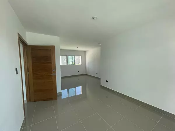 apartamentos - Vendo 1er Nivel con Vista hacia las Montañas en Santo Domingo 5