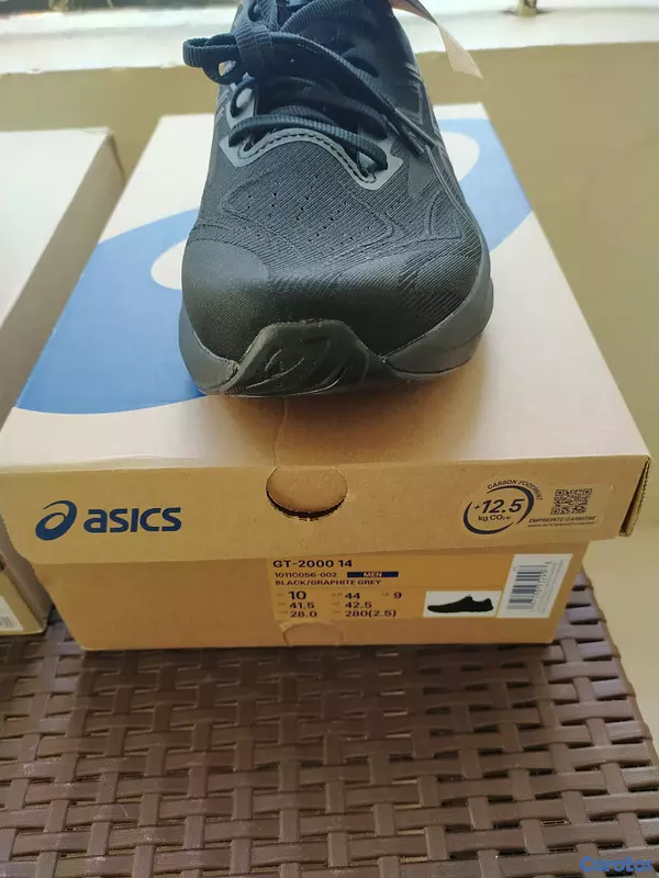 zapatos unisex - disponible  tenis marca Asics y AQ precio 3,500 y 4,000 peso  10