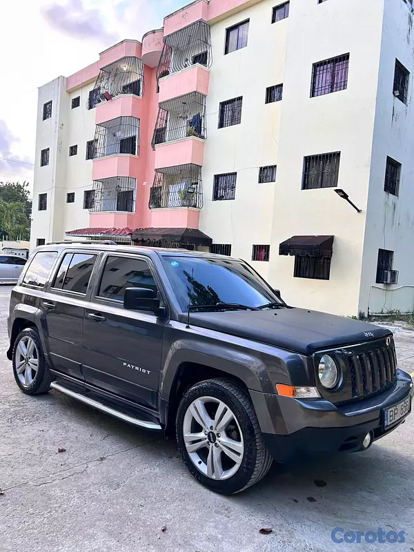 jeepetas y camionetas - Jeep Patriot Sport 2016 4