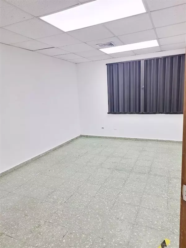 oficinas y locales comerciales - Local en primer nivel piantini  2