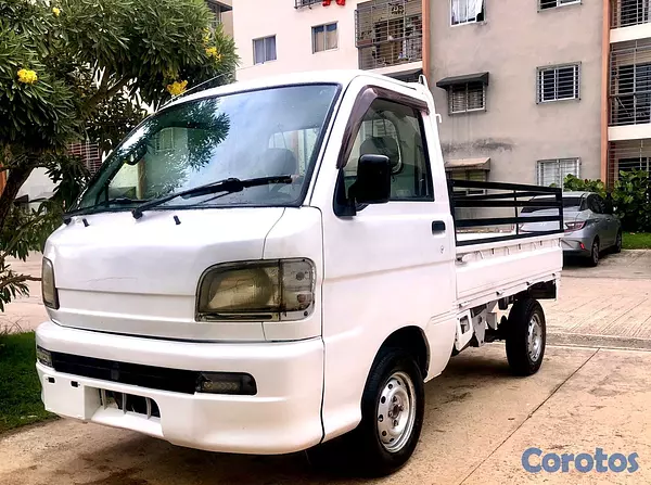 otros vehiculos - PLATANERA DAIHASU 2012 EXCENTE CONDICIONES GASOLINA 4