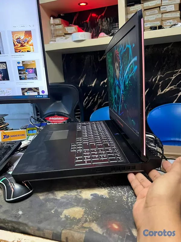 computadoras y laptops - Laptop Dell Alienware 17 R4 /i7-7700HQ@2,80ghz/Nvi 7