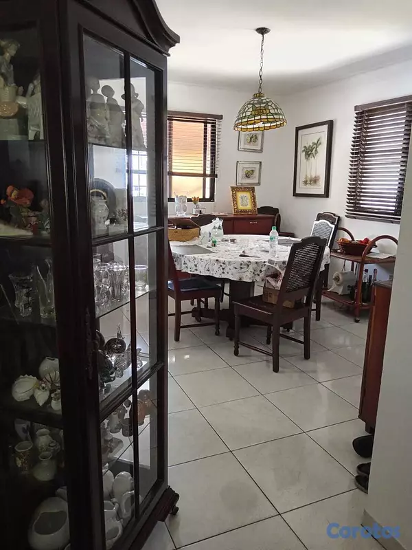 apartamentos - Se vende apt. en Urb. Paraiso, entre av. Churchill 1